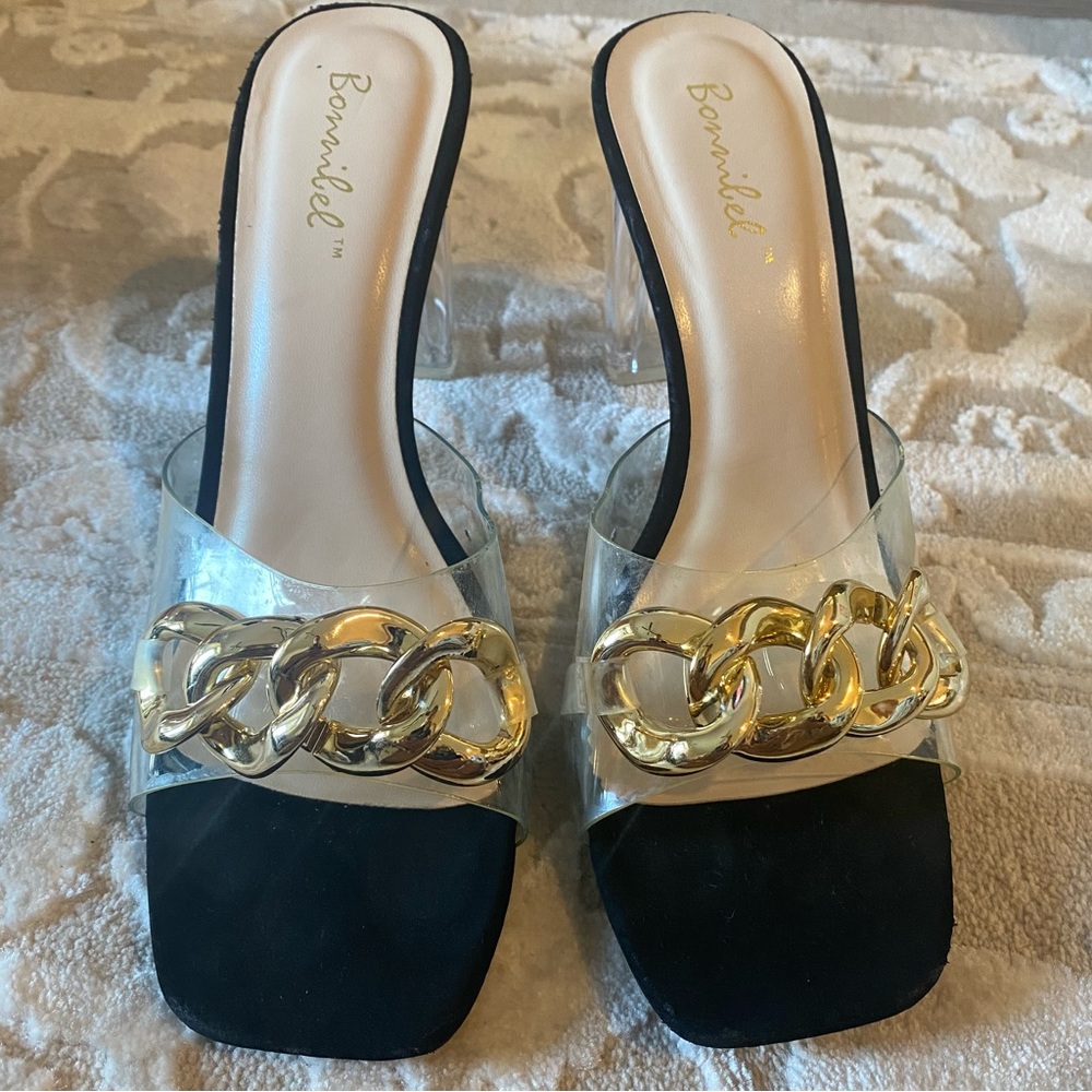 CLEAR CHAIN HIGH HEELS